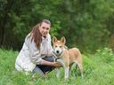 Изображение волонтёра Екатерина Спрогис из приюта для бездомных животных (собаки), расположенного в Москве и Московской области